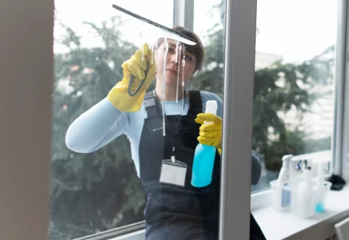 Nettoyage de vitres intérieures et extérieures aux Arques